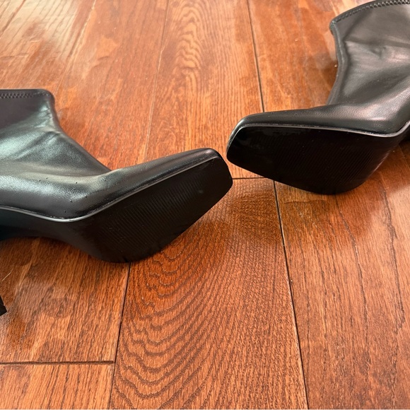 Steve Madden Black Leather High Heel Ankle Booties - Picture 7 of 7